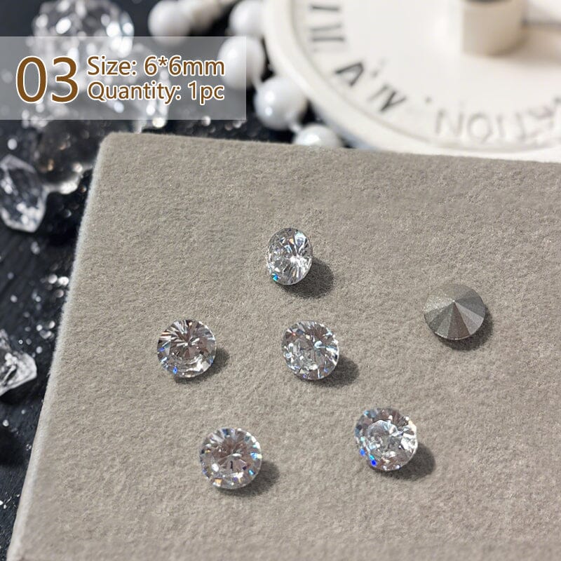 Geometric Crystal Love Heart Rhinestone Nail Decoration - Image 11