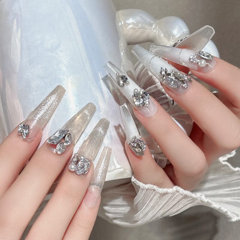 Geometric Crystal Love Heart Rhinestone Nail Decoration - Image 3