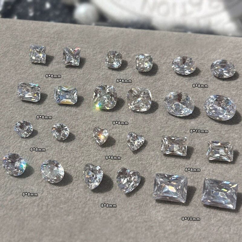 Geometric Crystal Love Heart Rhinestone Nail Decoration - Image 4
