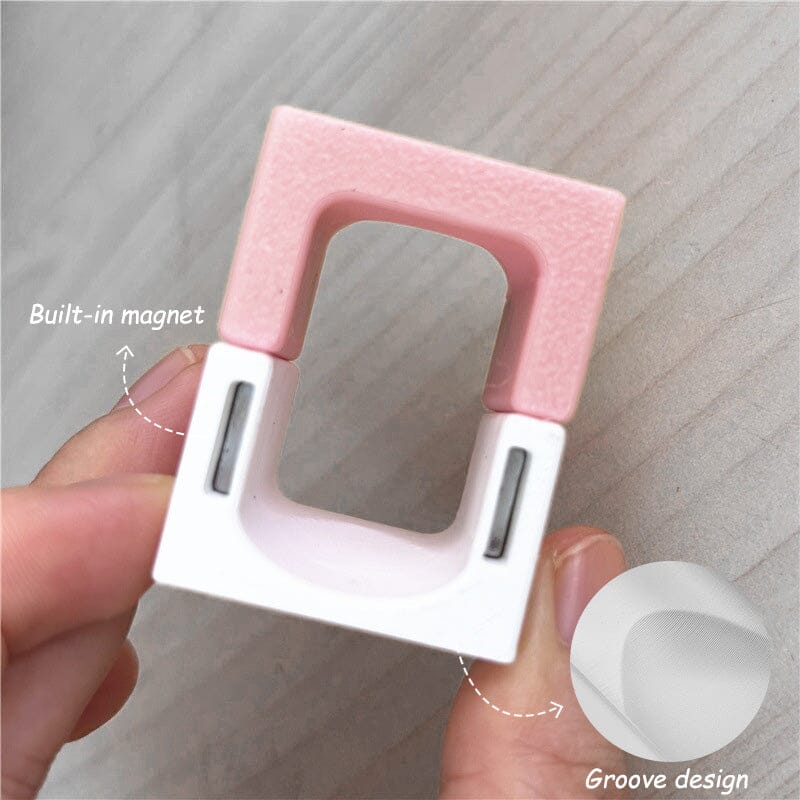 White 5D Automatic Cat Magnet - Image 10